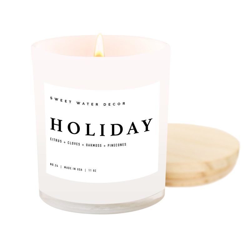 C024WW HOLIDAY WHITE JAR SOY BLEND CANDLE SWEET WATER DECOR 01