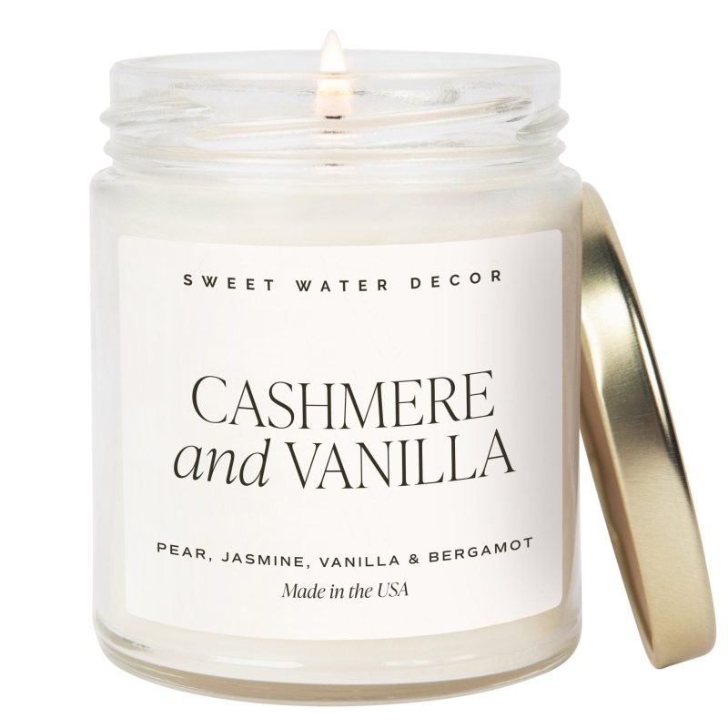 C157 CASHMERE AND VANILLA 9OZ CANDLE SWD 2024 WB 635711