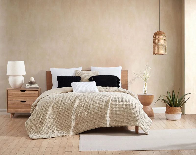 Snug Waffle Comforter Taupe3