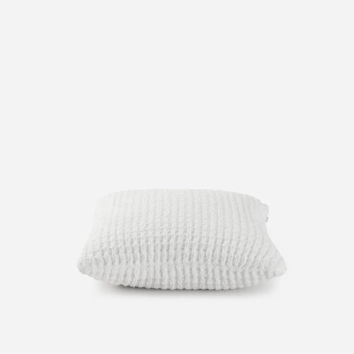 Snug waffle throw pillow clearwhite03