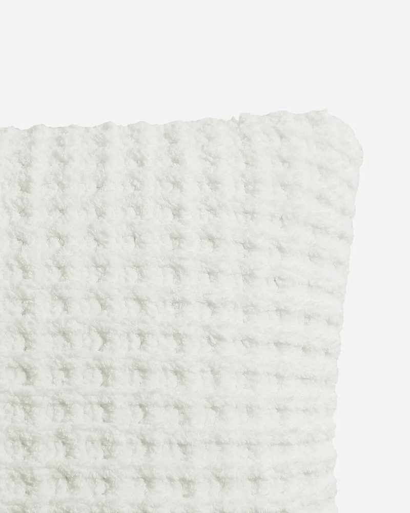 Snug waffle throw pillow offwhite02