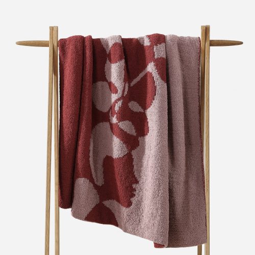 Sunday Citizen Snug Faces II Throw Pomegranate Rose