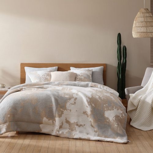 Sunday Citizen Pixel Comforter Tan Camo 1