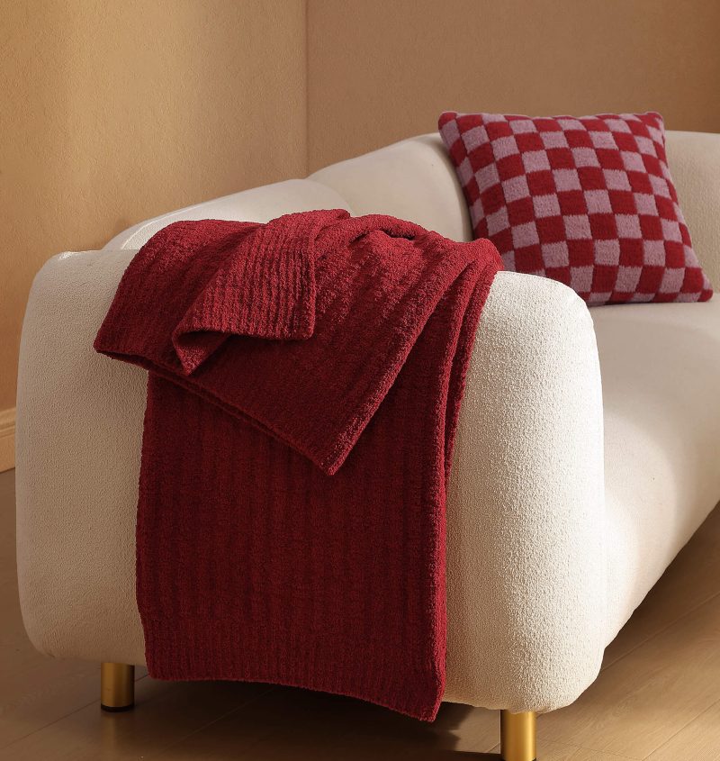 Sunday Citizen Ribbed Snug Throw Pomegranate