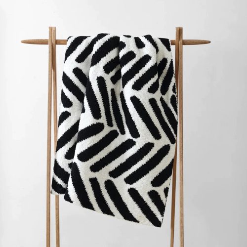 Tulum Throw Black 1