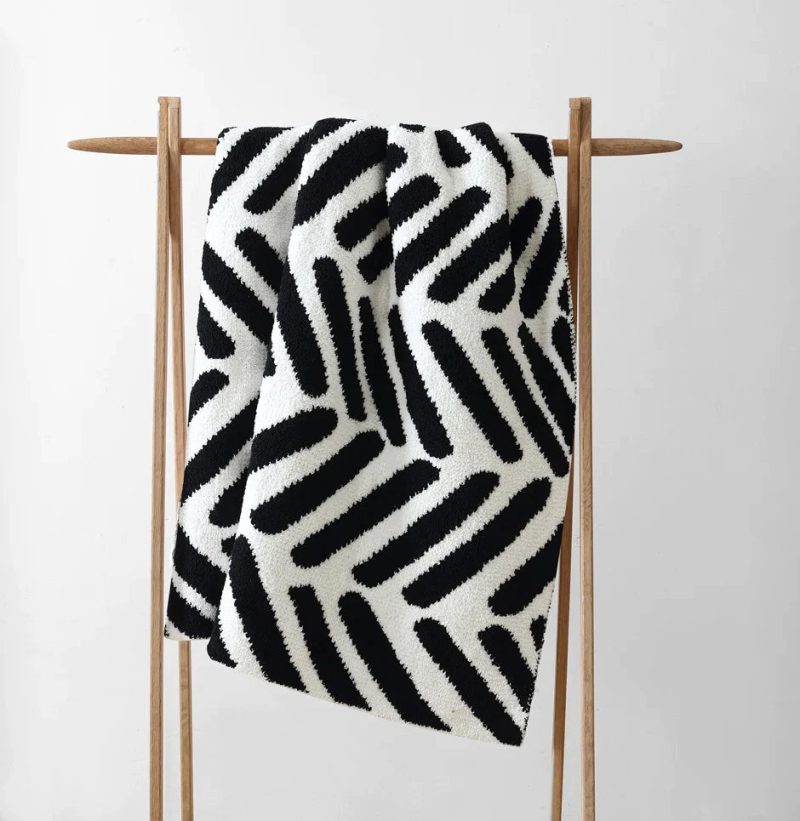 Tulum Throw Black 1