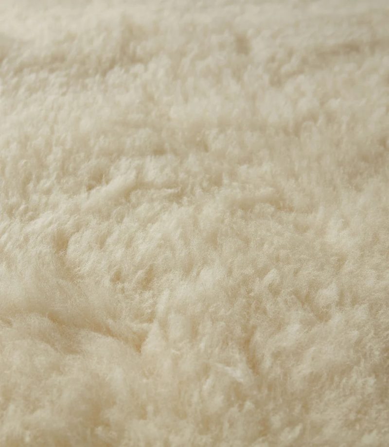 Wool 2in Mattress Topper Detail 2 1740x2000 d5cf4631 02e2 4095 bd9b 280a56e8f335