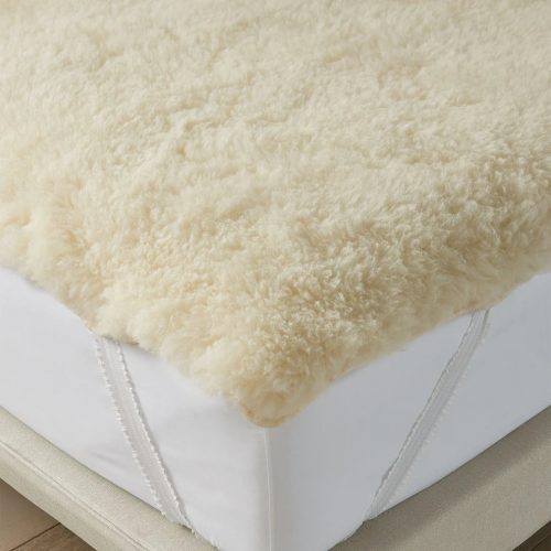 Wool 2in Mattress Topper Detail 3 1740x2000 173b648b fb49 46ad b603 9943b1ff45c5