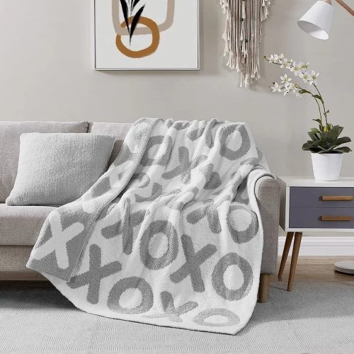 XOXO Throw Cloud Grey 3