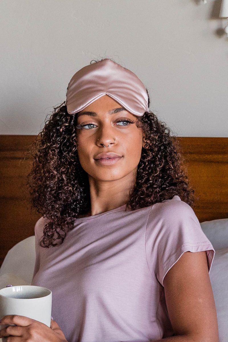 YALA CHARMEUSE SILK EYE PILLOWS ROSE QUARTZ