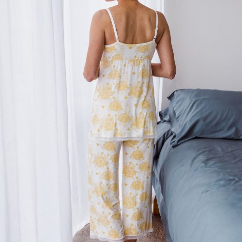 YALA IRIS LACE BAMBOO PAJAMA SET BACK HONEYBEE