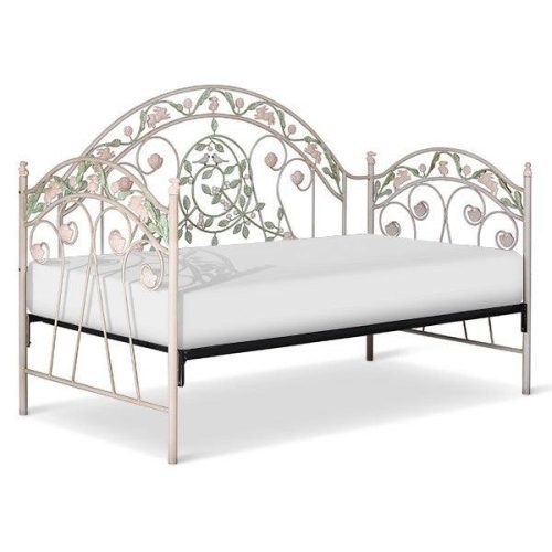 corsican magic garden daybed 1