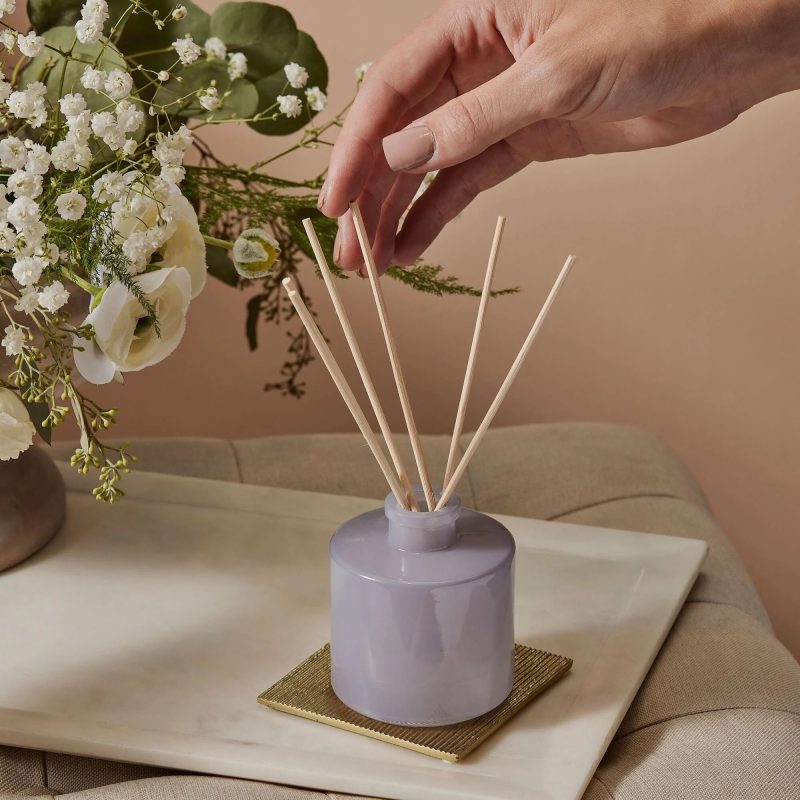 lavender petite reed diffuser with flowers