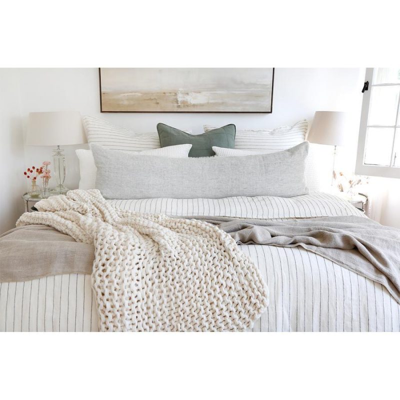 pom pom at home finn antique white throw 1