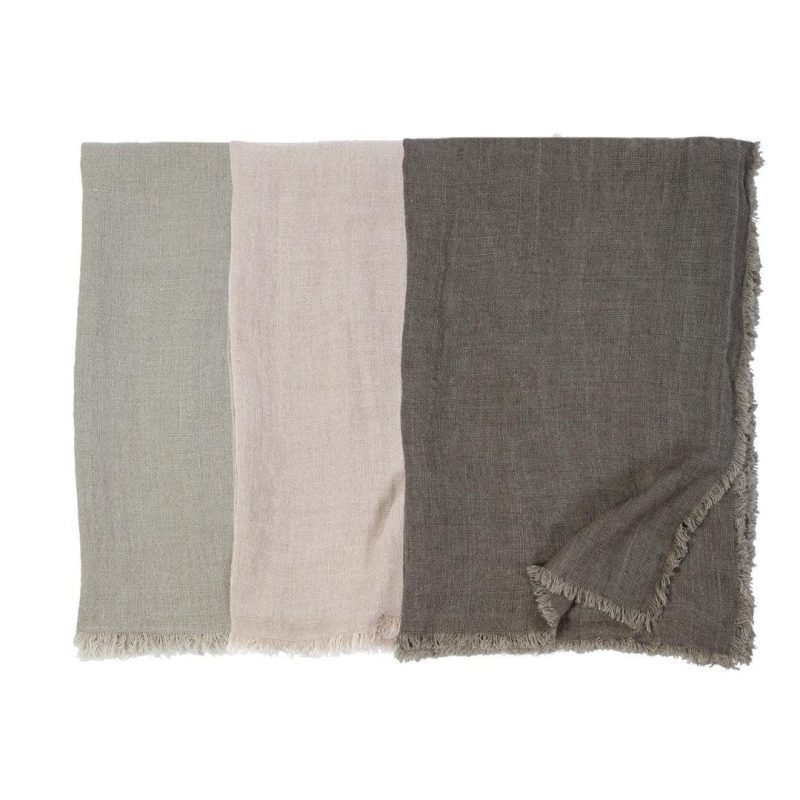 pom pom at home laurel blush oversized throw 3