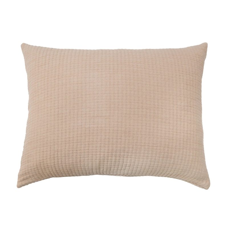 vancouverblushbigpillowweb 589e09a6 4d16 419c b3e2 dea7f3f7b236